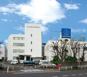 開発重視の方針のもと、技術部門を中心に企画・製造が町田に集結。三位一体となった開発力強化を推進しています。