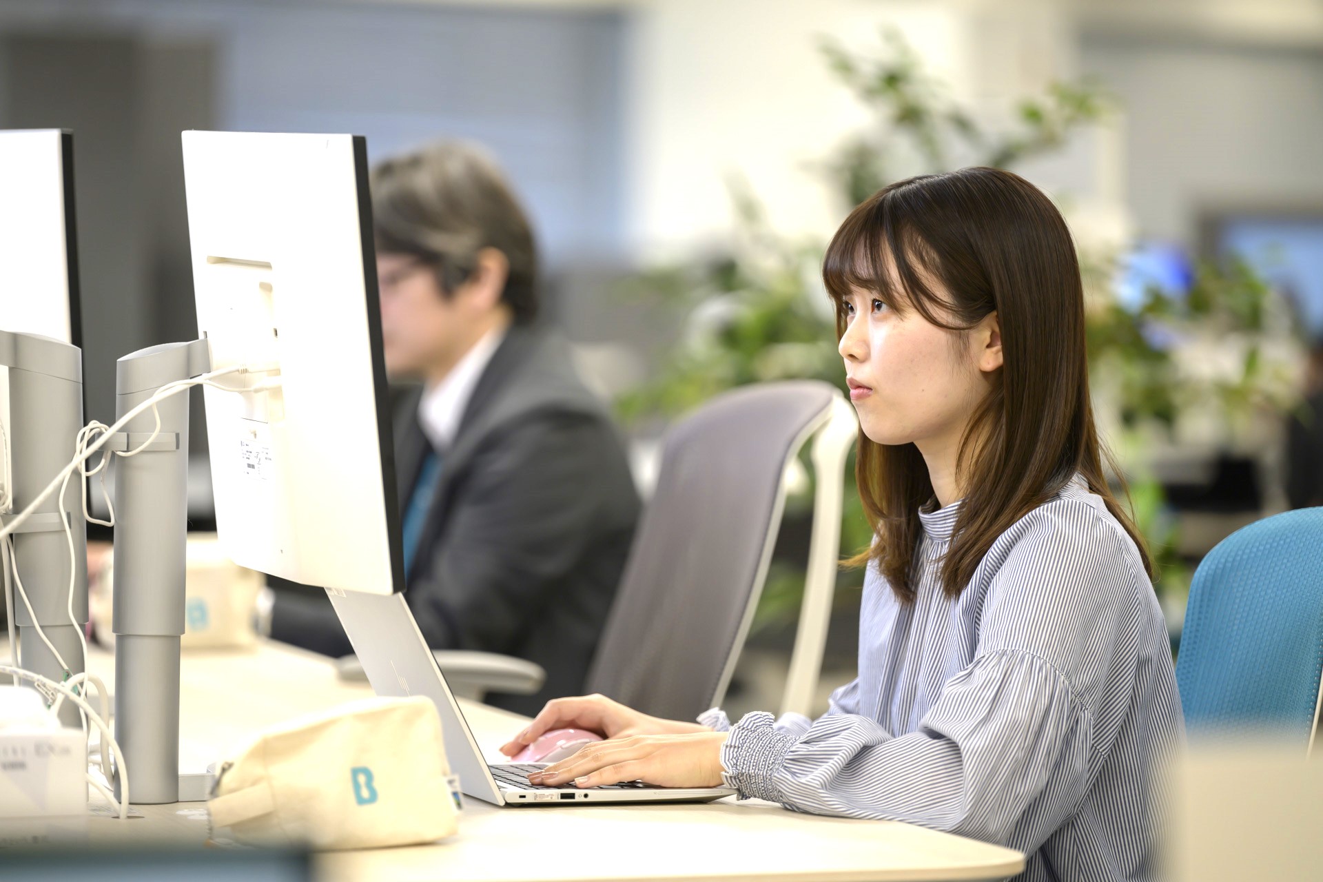 04 会社説明会 04 会社説明会