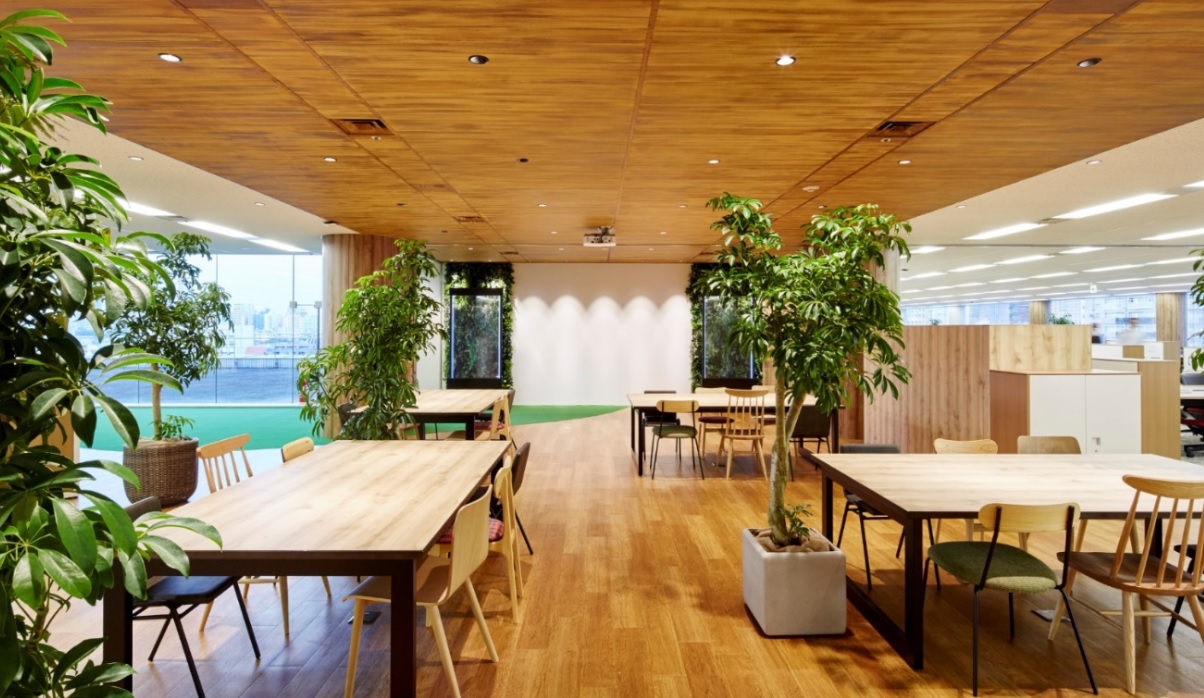 一人ひとりのキャリアに向き合うための さまざまなフィールドがあります。- VIEW MORE -