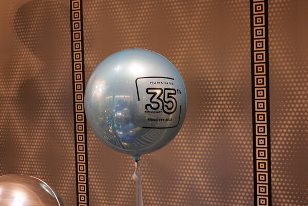 35周年ロゴがプリントされたバルーンもありました