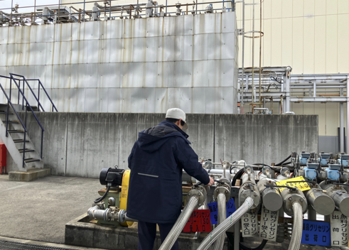 ローリーやISOコンテナの入出荷業務