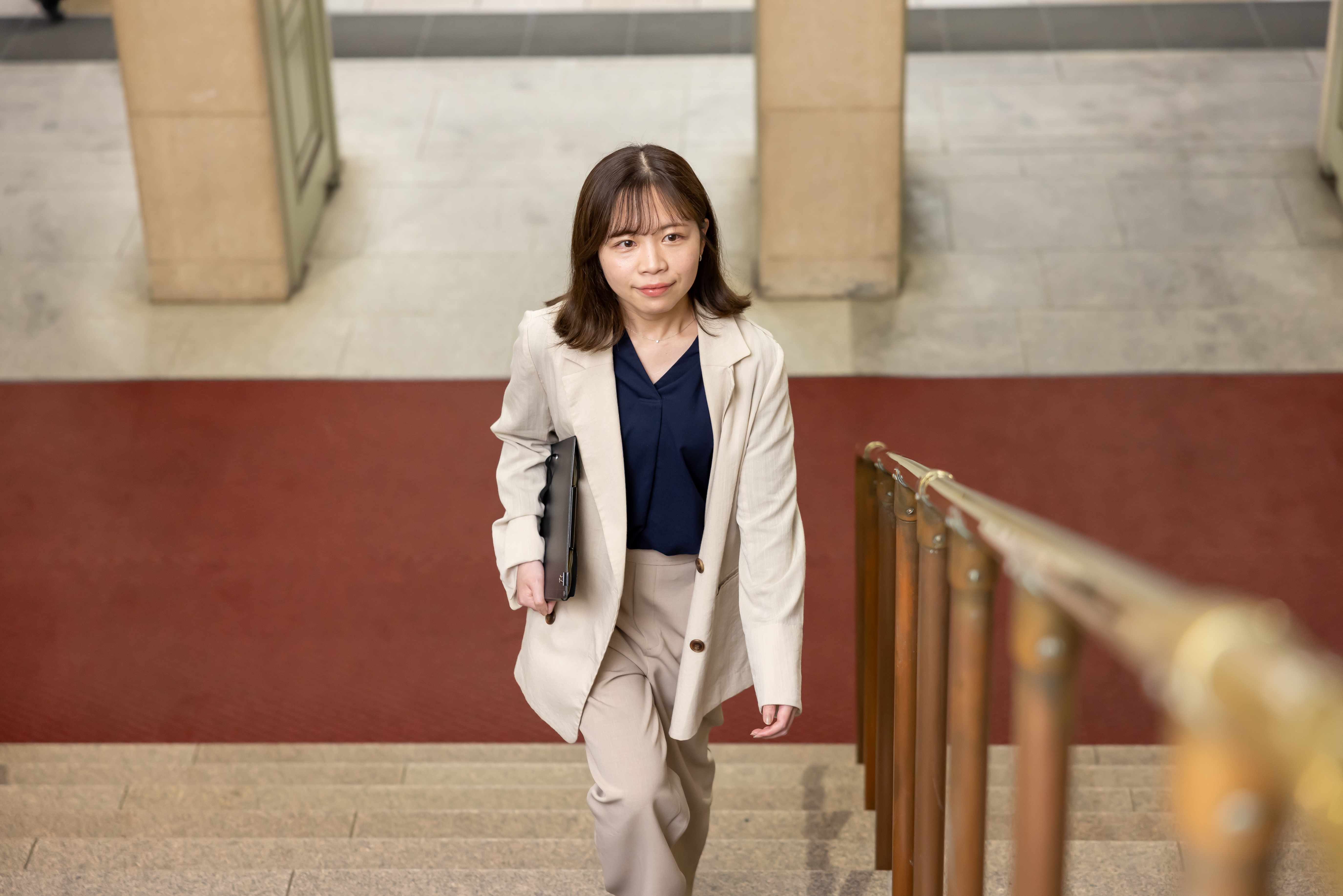 大臣官房