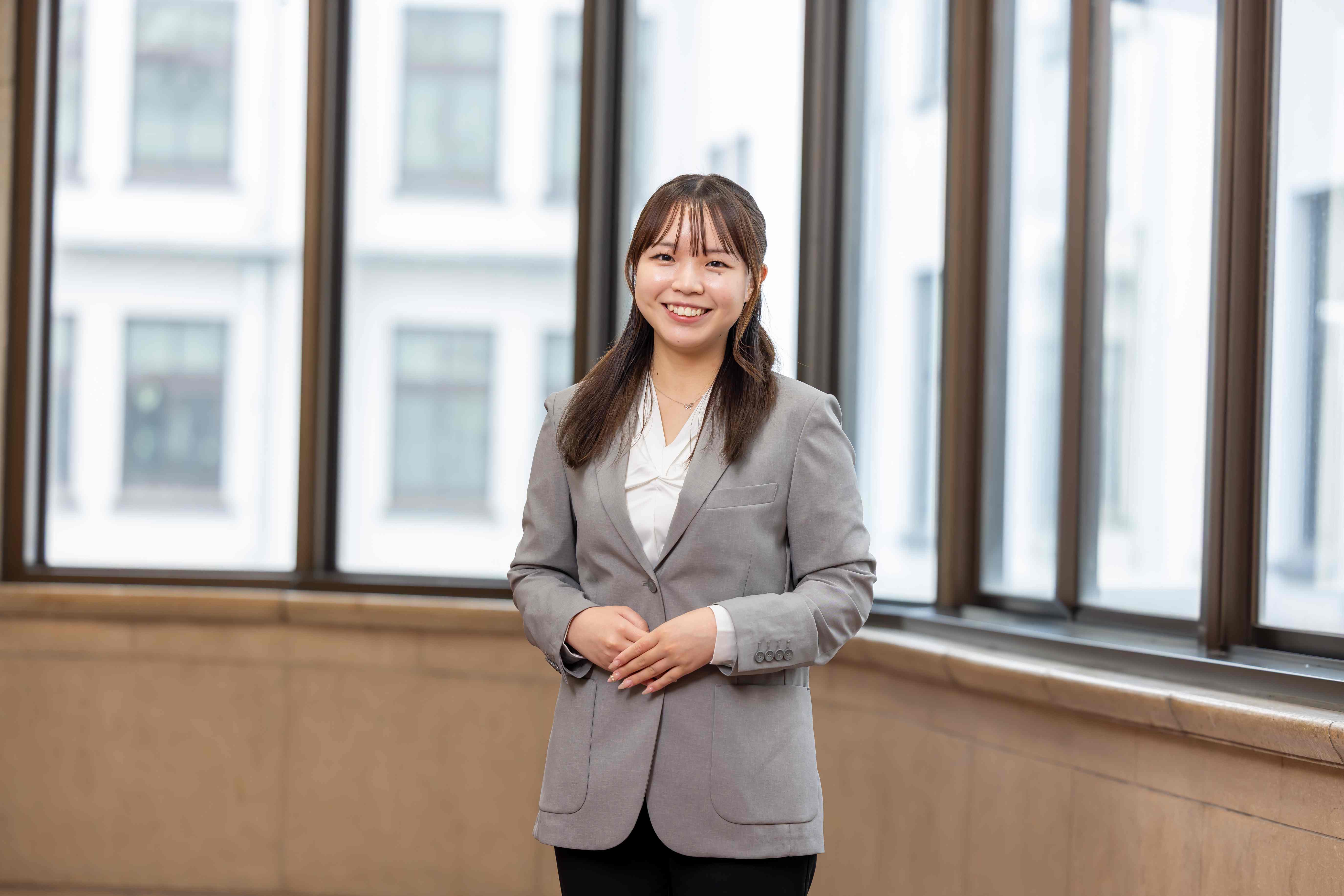 阿川　美友／AGAWA　Miyu〔令和7年入省〕