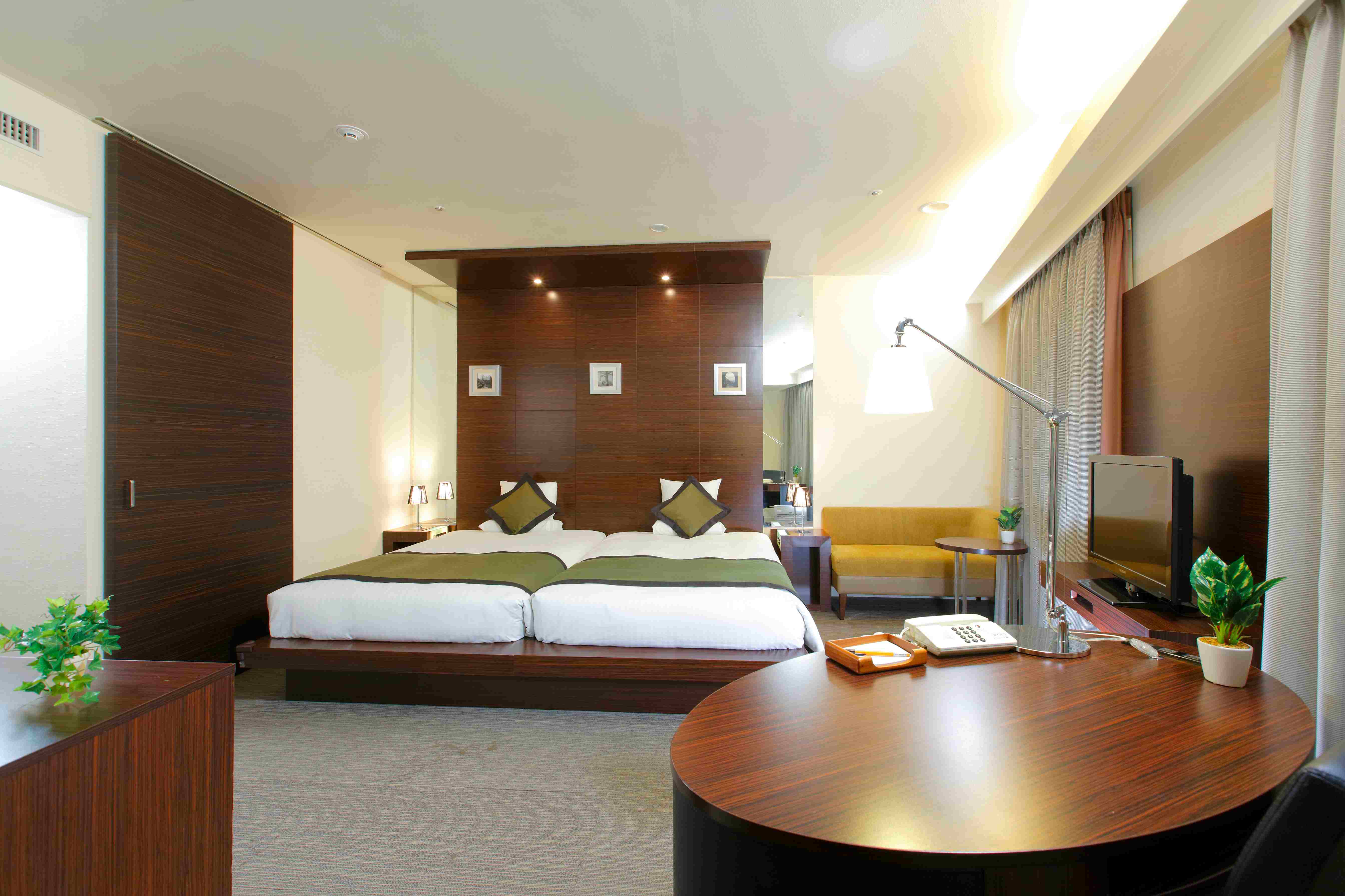 MS_Ochanomizu CC_Room_Grand_Deluxe_Twin_ (1)_11zon