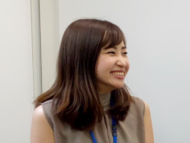 担当　間嶋晴奈