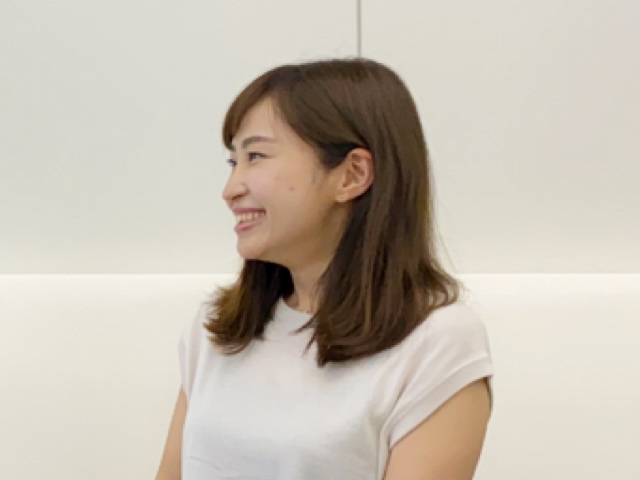 担当　間嶋晴奈