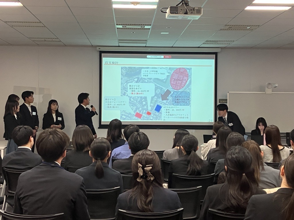 <b>3日目<br>最終成果発表</b>