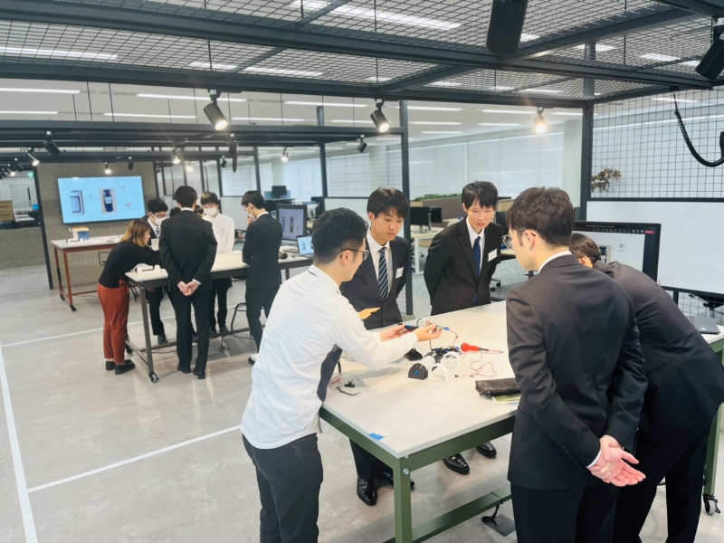 社員の方々の雰囲気がとても和やかでよかった。チームで製品の向上に努めていく姿勢に惹かれた。