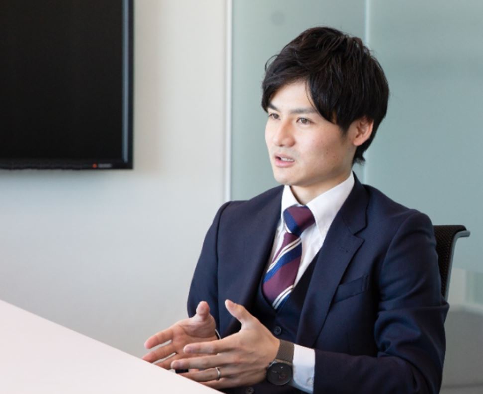 基礎化学品部　林 将人