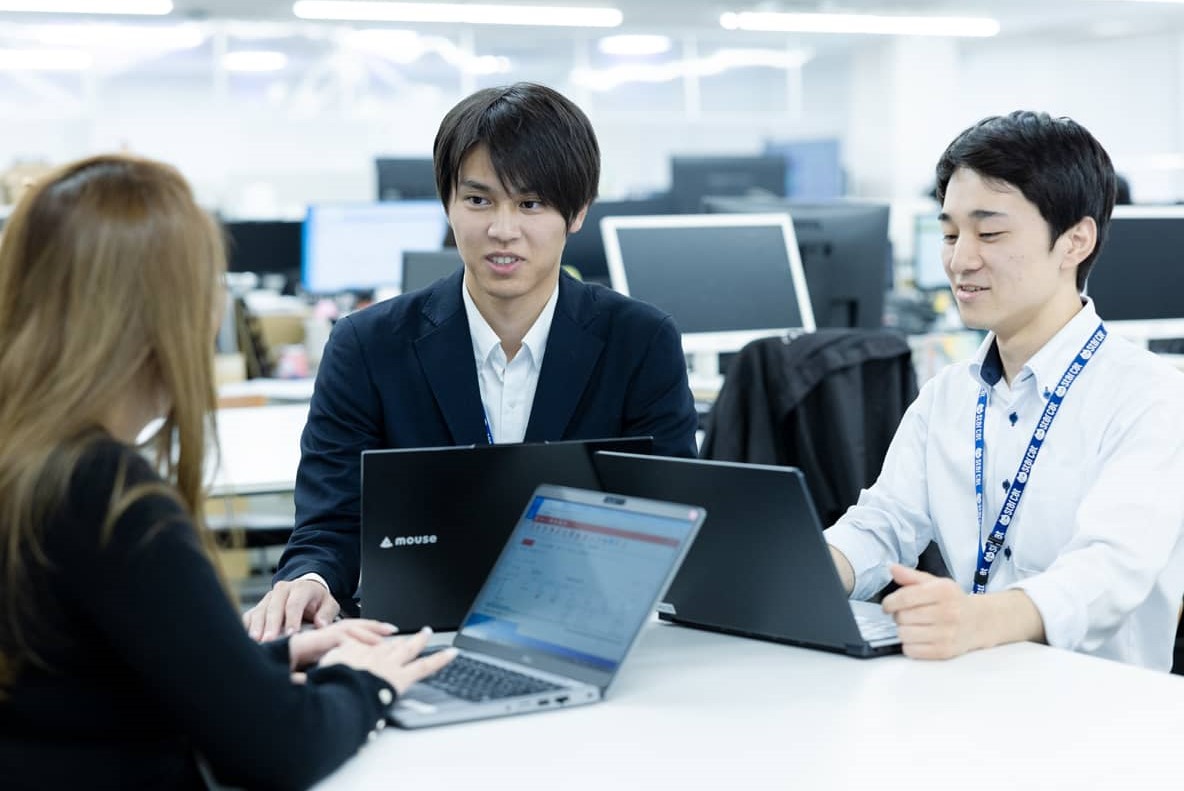 同期集合！会社の実態を本音でトーク！
2020年度入社社員
「ワークライフバランスについて教えます！」