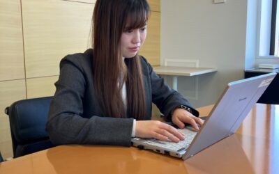 [ 生産財営業職（建築用接着剤）]