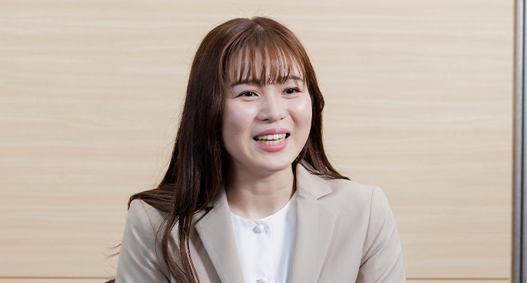 中西彩里さん（2020年新卒入社）／フィールドエンジニア（東京エレクトロン宮城 カスタマーエンジニアリング部）